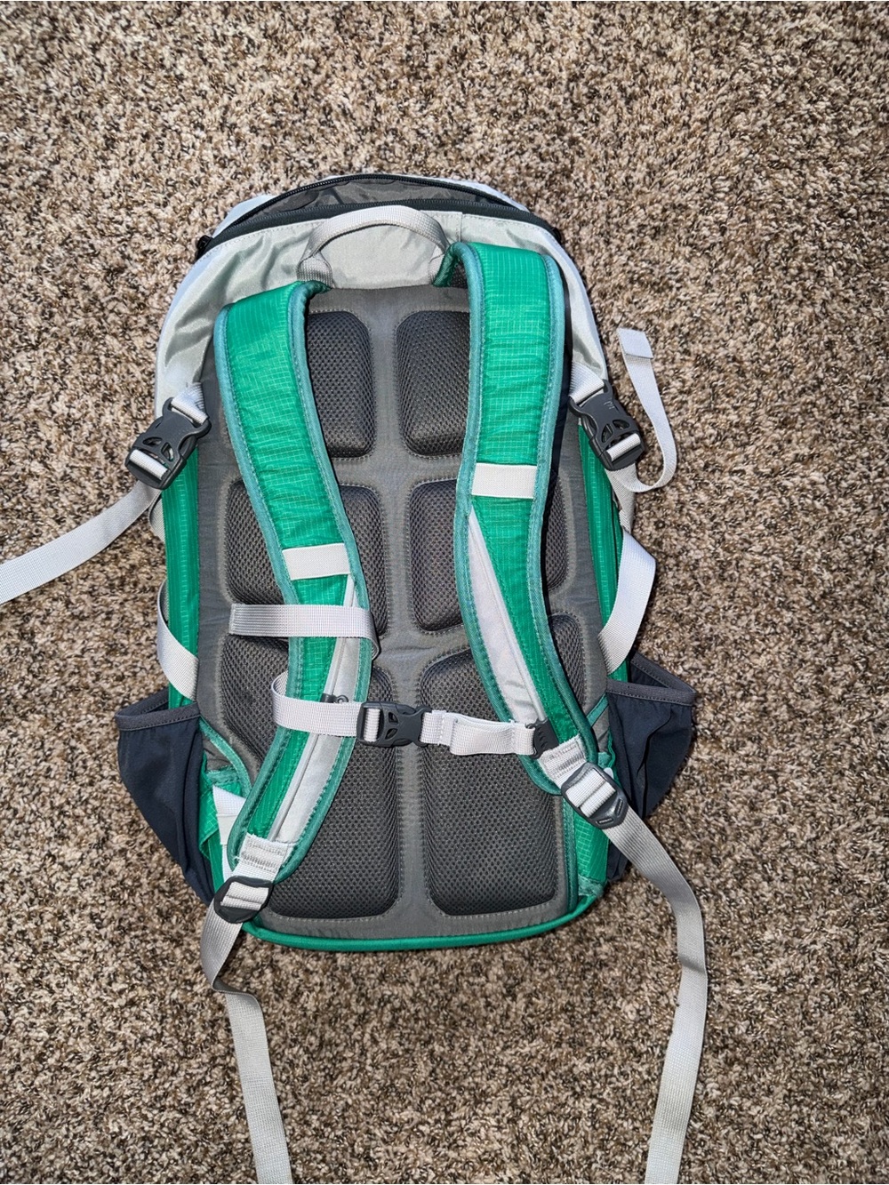L.L.Bean Ridge Runner 25 backpack - Picture 2 of 5